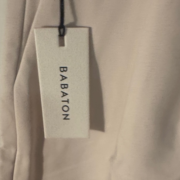 Babaton Cream High-Rise Tailored Pleated Shorts - Picture 3 of 5